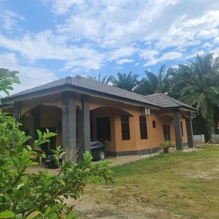 Enalys Homestay Untuk Orang Islam Sahaja Bota Exterior photo